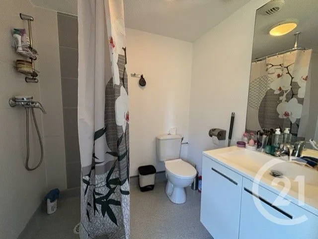 Appartement F1 — LYON — photo 5