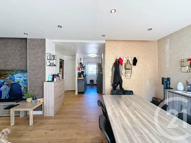 Appartement F3 — FEYZIN — photo 4