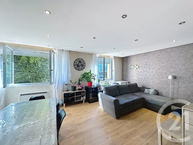 Appartement F3 — FEYZIN — photo 2