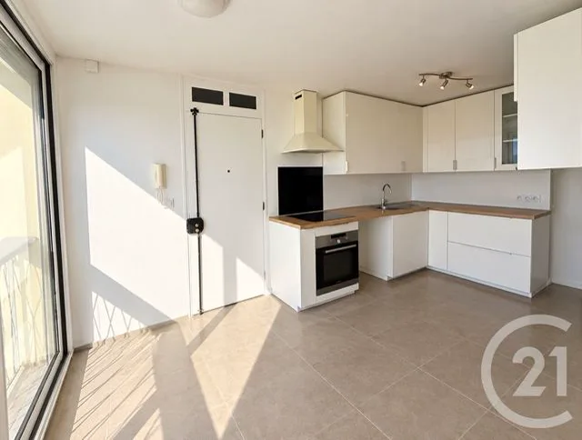 Appartement T4 — BRON — photo 2